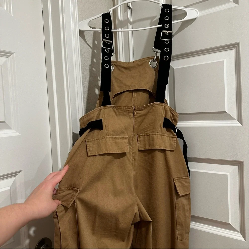 Women's Tan Overalls very flattering and adjustable Small - Picture 3 of 4